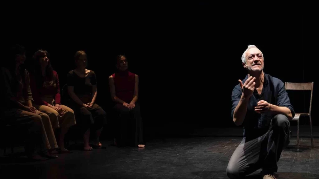immagine per La parola al Teatro #92. Alessandro. Un canto per Leogrande