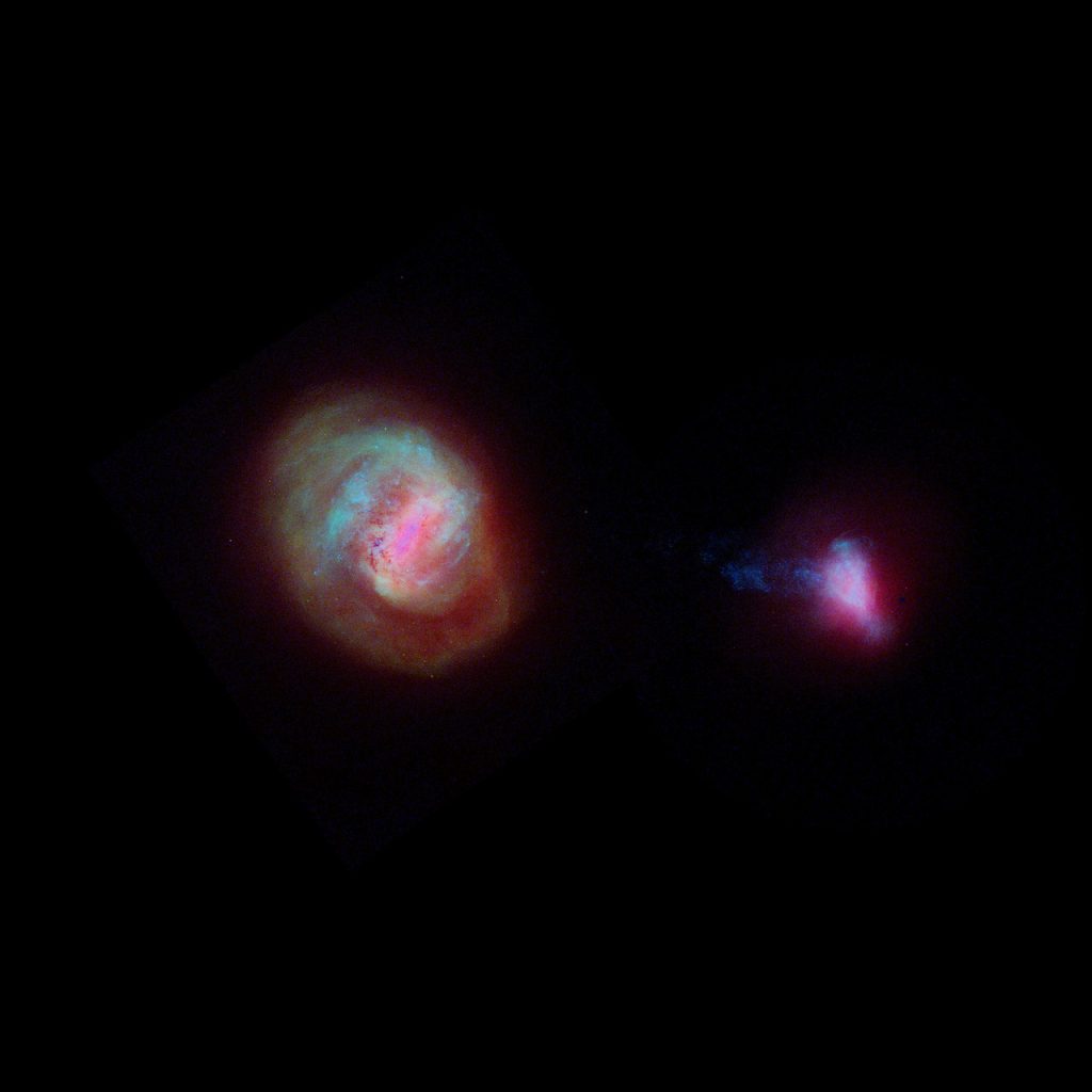 immagine per 10. La Grande e la Piccola Nube di Magellano, due galassie nane satelliti della Via Lattea, rispettivamente a 160.000 e 200.000 anni luce dalla Terra.The Large and Small Magellanic Clouds, two dwarf galaxies that orbit the Milky Way, at 160,000 and 200,000 light years from Earth, respectively.Crediti: ESA/Gaia/DPAC; CC BY-SA 3.0 IGO; L. Chemin; X. Luri et al