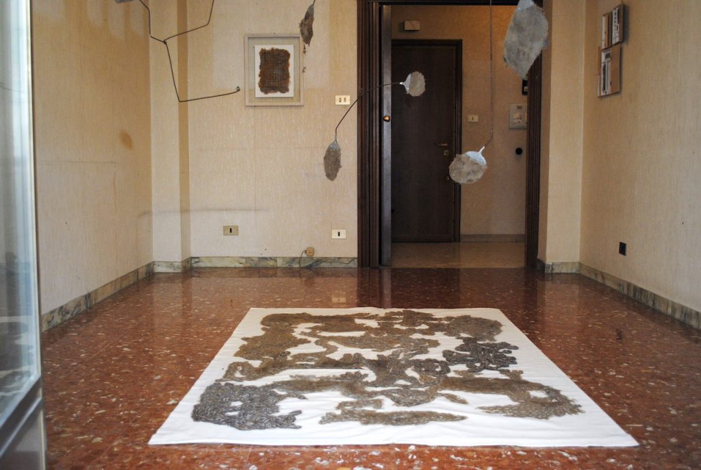 immagine per Humus. Alice Mestriner e Ahad Moslemi tessono la memoria collettiva