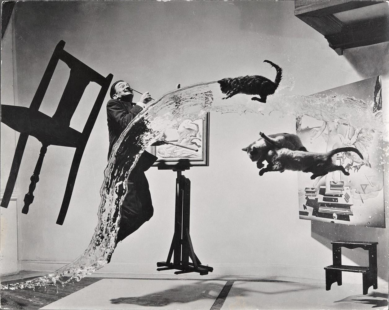 immagine per Dalí Atomicus, con S. Dalí, USA 1948 ©Philippe Halsman Archive 2023 -image rights of Salvador Dali reserved Fundacio Gala-Salvador Dalì