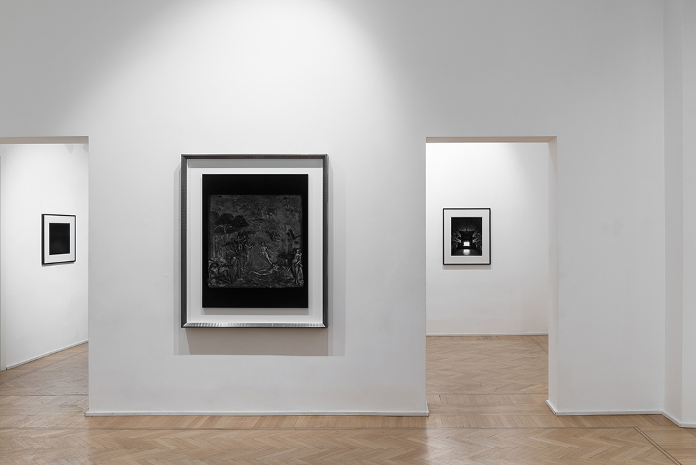 immagine per Hiroshi Sugimoto - Viaggio in Italia 2023, exhibition views Galleria Continua, The St. Regis, Roma. Photo: Sebastiano Luciano
