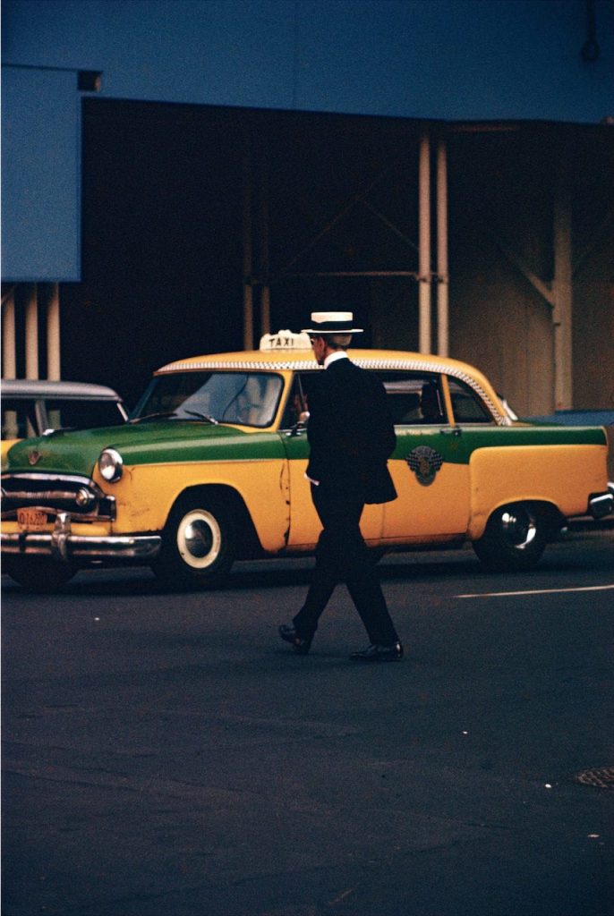 immagine per Saul Leiter, Straw Hat, 1955 ca. -©Saul Leiter Foundation