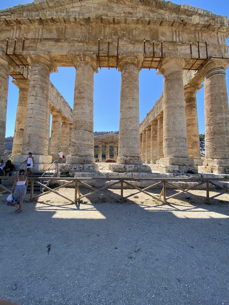 immagine per Foto 4: Parco Archeologico di Segesta Credits: Roberto Civetta