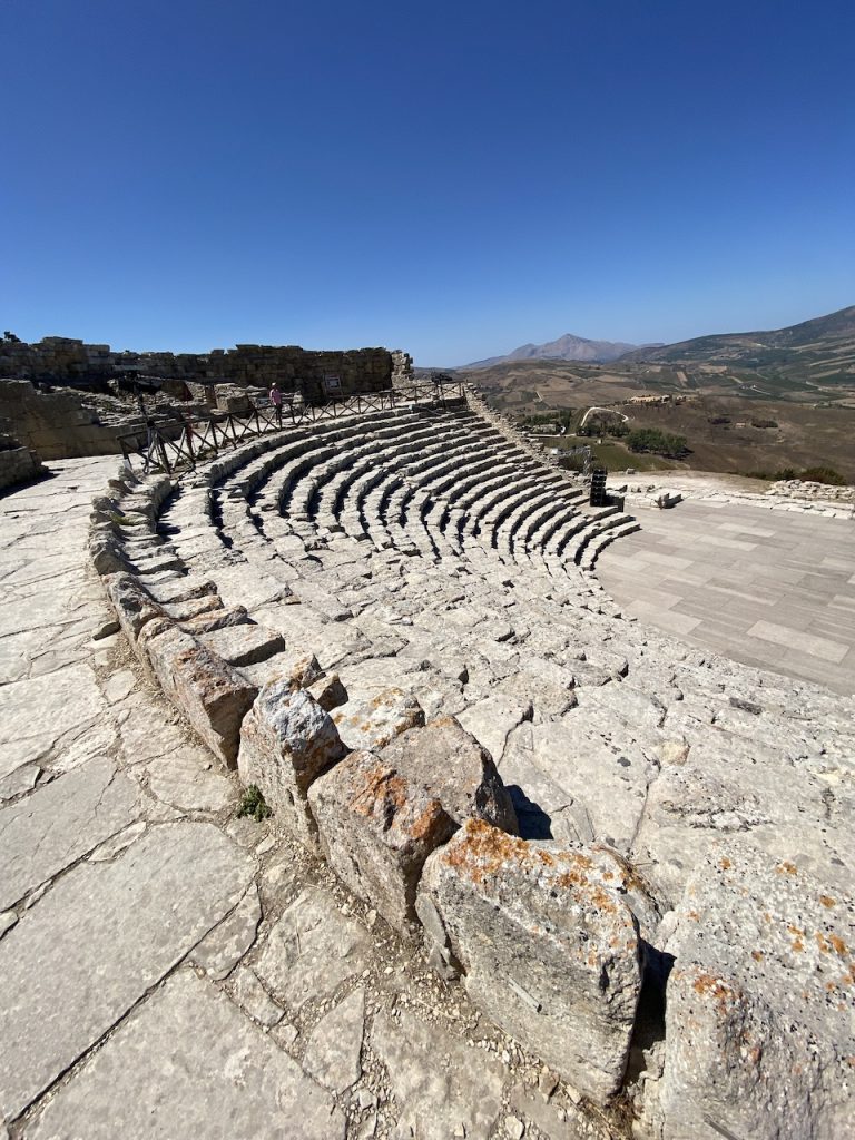 immagine per Foto 5: Parco Archeologico di Segesta Credits: Roberto Civetta