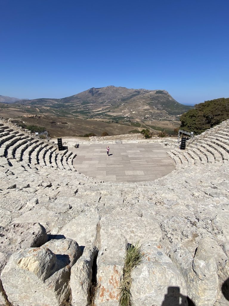 immagine per Foto 6: Parco Archeologico di Segesta Credits: Roberto Civetta