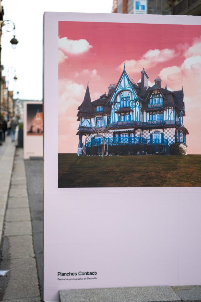 immagine per Planches Contact, Festival de photographie de Deauville 2023 Copyright vues in situ: © Sandrine Boyer Engel.