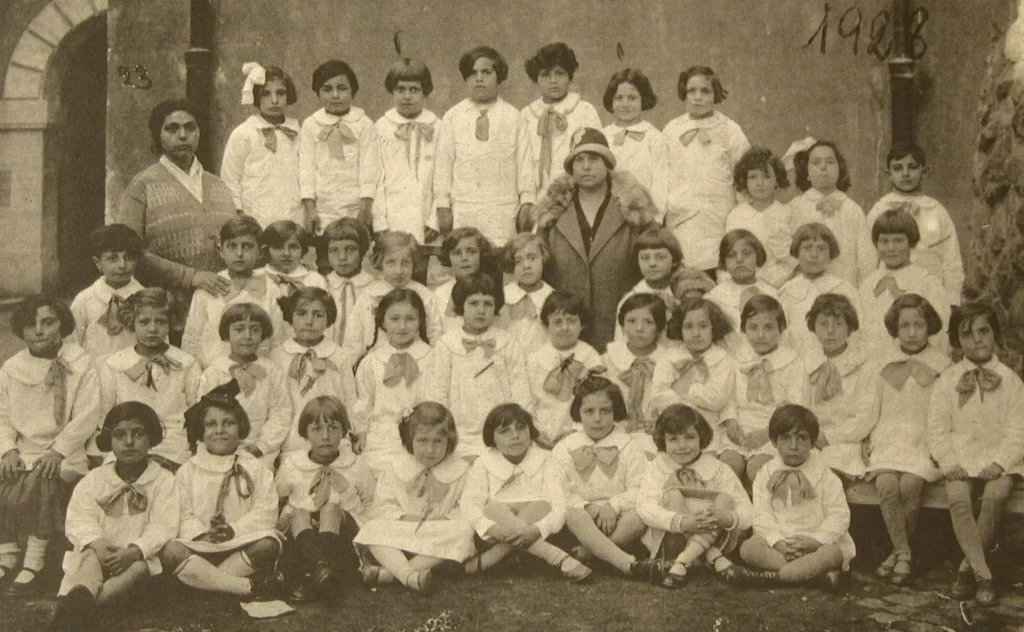 immagine per 1932, classe scuola elementare femminile Don Bosco
