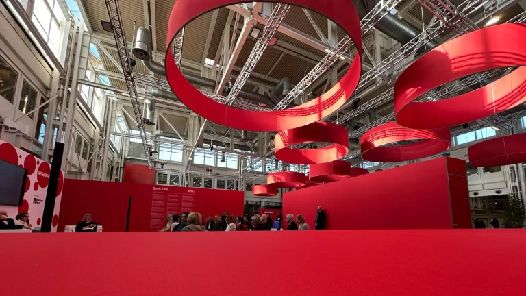 immagine per Arte Fiera Bologna con i suoi 50 anni non è una boomer. Premi, report e tutto.