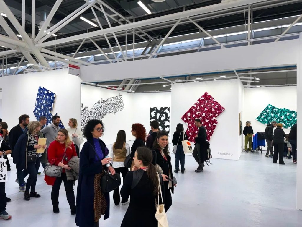 immagine per stand galleria Giraldi, opere di Gianni Asdrubali