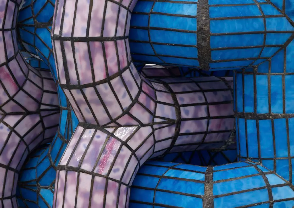 immagine per Untitled 2023 Stained glass 94 x 71 x 69 cm