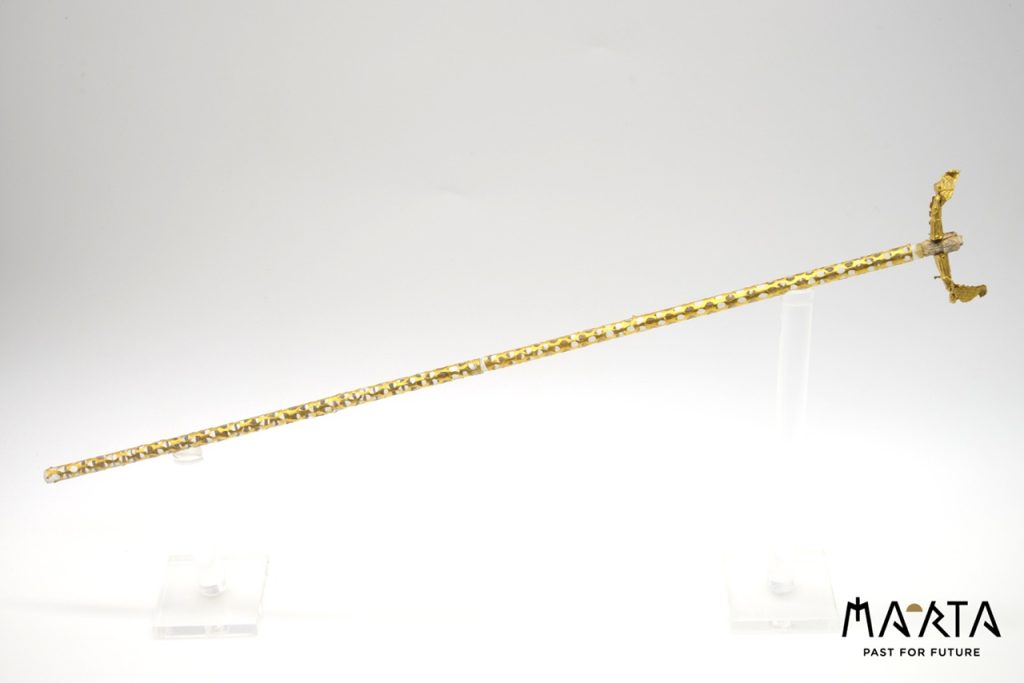 immagine per Scettro in oro dalla Tomba degli ori di Canosa secc. IV III a.C. Museo archeologico nazionale di Taranto