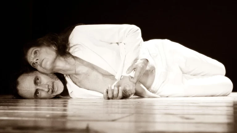 immagineper Piedi Nudi e Parole crude. Il teatro indossa le ali della danza e della poesia