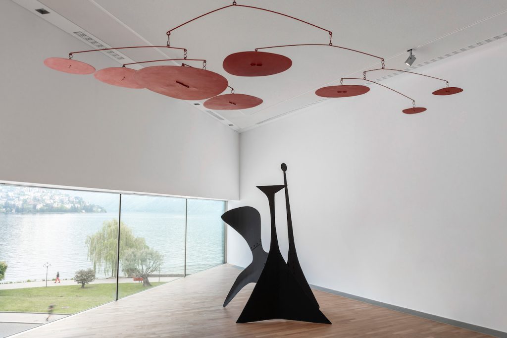 immagine per Veduta dell’allestimento “Calder. Sculpting Time,” MASI Lugano, Svizzera. Foto Luca Meneghel © 2024 Calder Foundation, New York / Artists Rights Society (ARS), New York