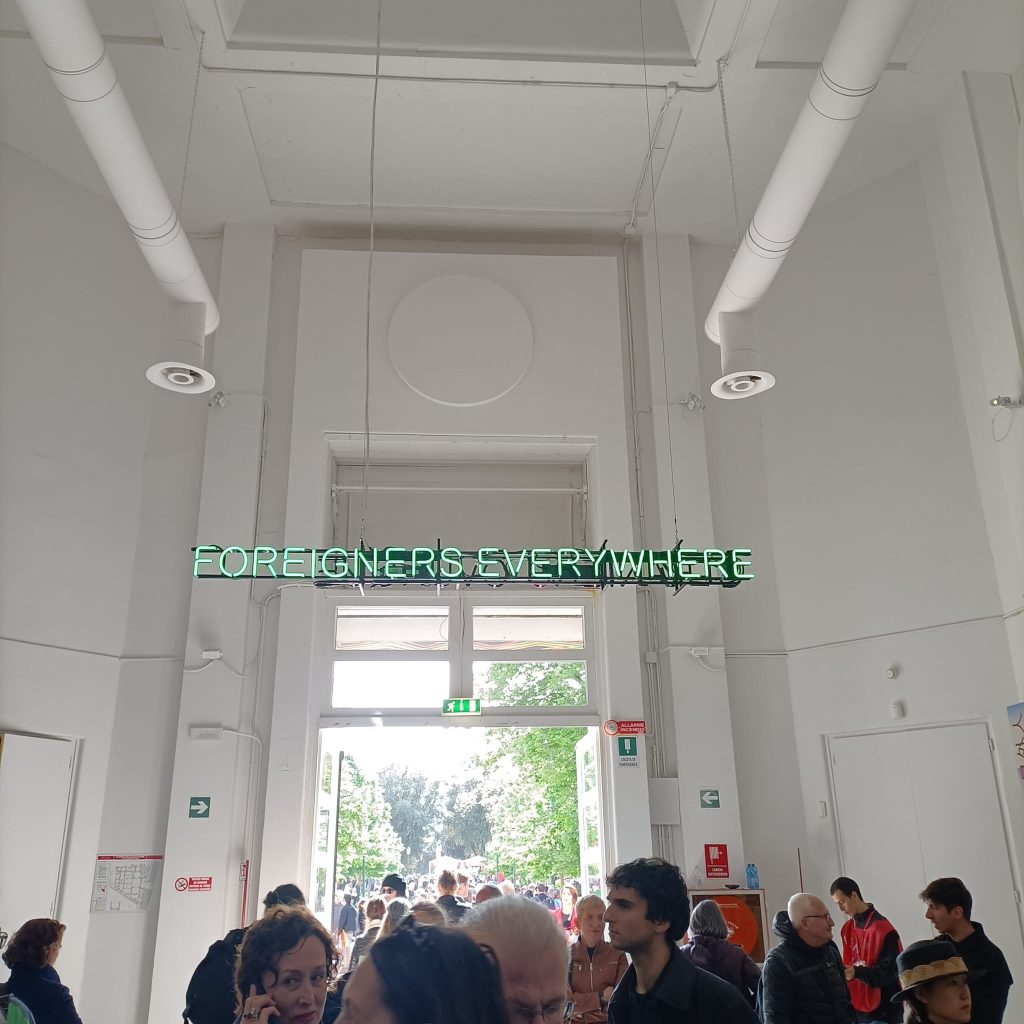 immagine per Claire Fontaine - Padiglione Centrale - 60. Biennale Venezia 2024 – ph. Roberto D’Onorio