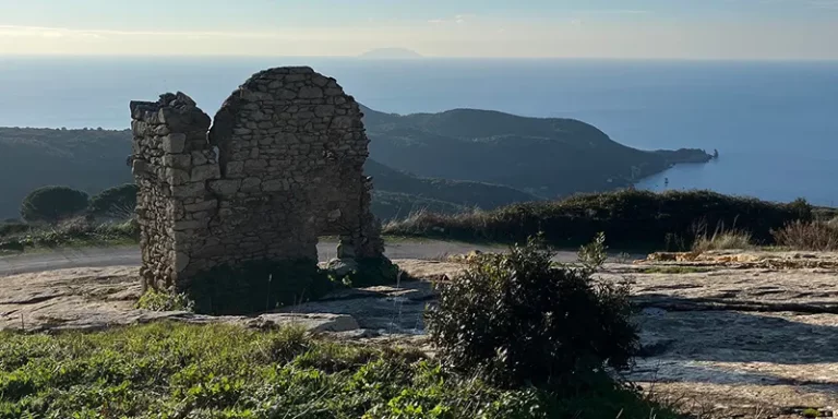 immagine per Giulia Mangoni & Compagnia dei Cosi. Hypermaremma approda all’Isola del Giglio!
