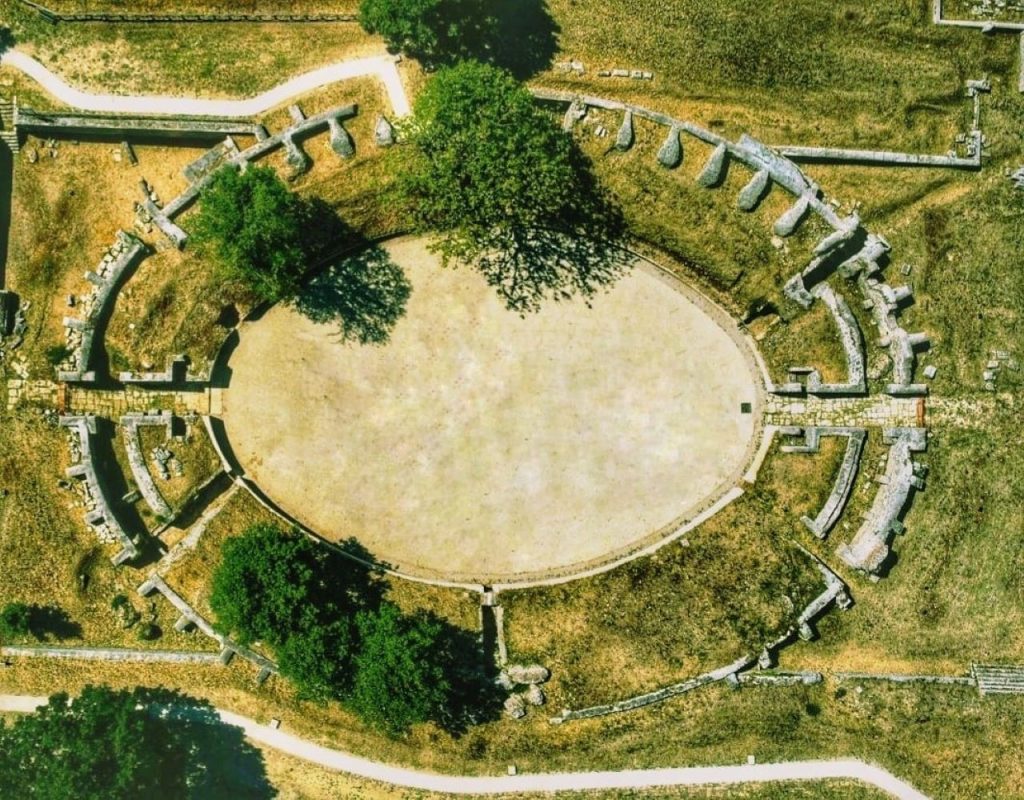 immagine per Parco Archeologico di Carsulae Credits: https://www.beniculturali.it/luogo/area-archeologica-di-carsulae