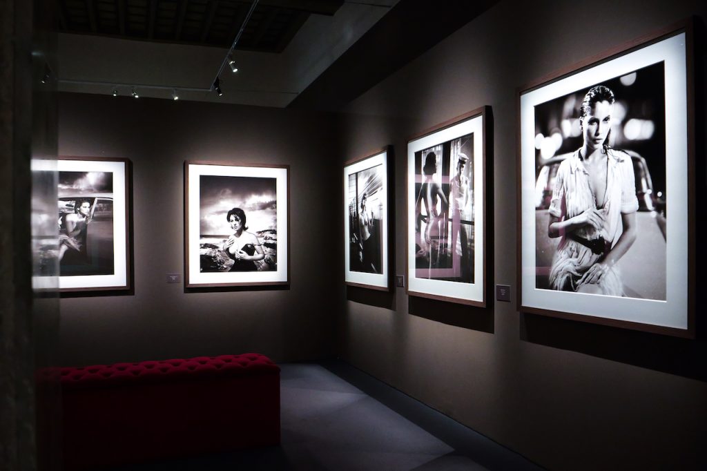 immagine per Vincent Peters - Timeless Time. Allestimento a Palazzo Bonaparte, Roma