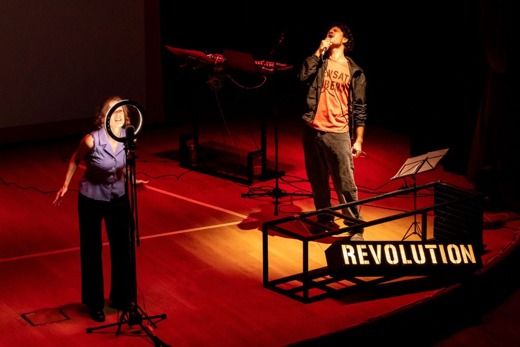 Inegalitè, voce contemporanea di donna per smascherare l’ipocrisia della rivoluzione Inegalitè, voce contemporanea di donna per smascherare l’ipocrisia della rivoluzione