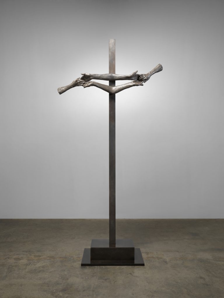 immagine per Louise Bourgeois
CROSS, 2002
Bronze, silver nitrate and polished patina, and steel
261.6 x 124.5 x 50.8 cm
Photo: Christopher Burke, © The Easton Foundation/Licensed by S.I.A.E., Italy and VAGA at Artists Rights Society (ARS), NY