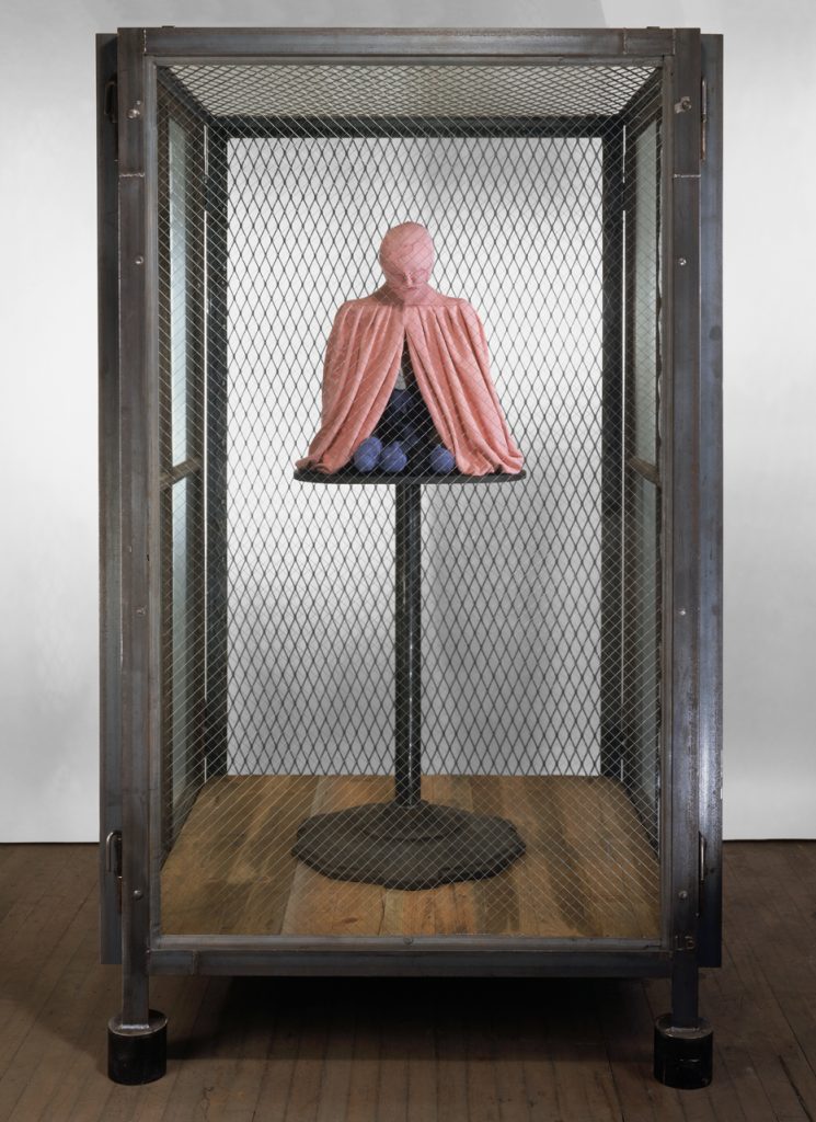 immagine per Louise Bourgeois CELL XVIII (PORTRAIT), 2000 Steel, Glass, Wood, Pink & Blue Fabric81 1/2 x 48 1/2 x 50 1/2"; 207 x 123.1 x 128.2 cm. Photo: Christopher Burke, © The Easton Foundation/Licensed by S.I.A.E., Italy and VAGA at Artists Rights Society (ARS), NY