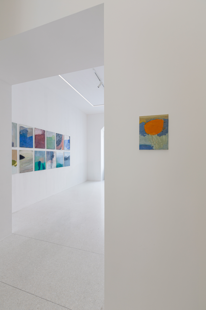 immagine per Richard Hearns, The Living Mountain. Installation shot, Cadogan Gallery, 2024. Photo credit: Pietra Studio. Courtesy: Cadogan Gallery.