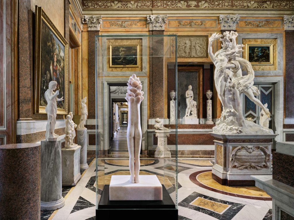 immagine per Louise Bourgeois. L'inconscio della memoria, Installation View, Galleria Borghese. Credit line: All images are © The Easton Foundation/Licensed by SIAE 2024 and VAGA at Artists Rights Society (ARS), NY. Ph.by A.Osio