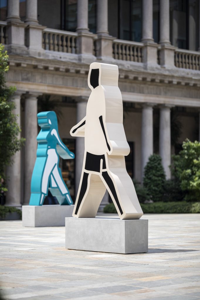 immagine per Portrait Milano - Walking in Milan