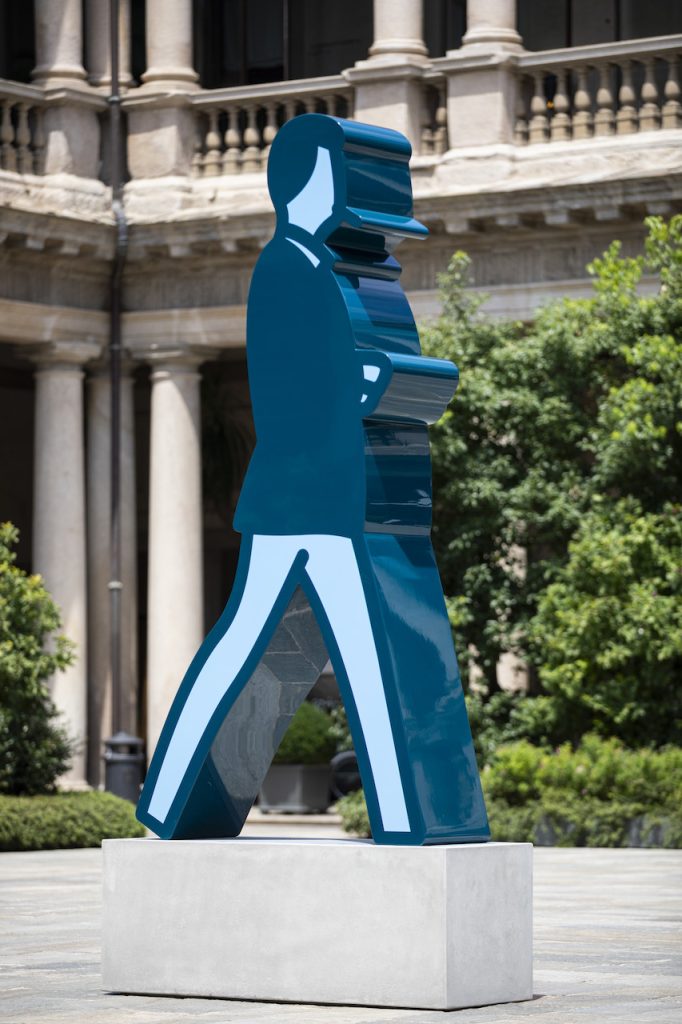 immagine per Portrait Milano - Walking in Milan