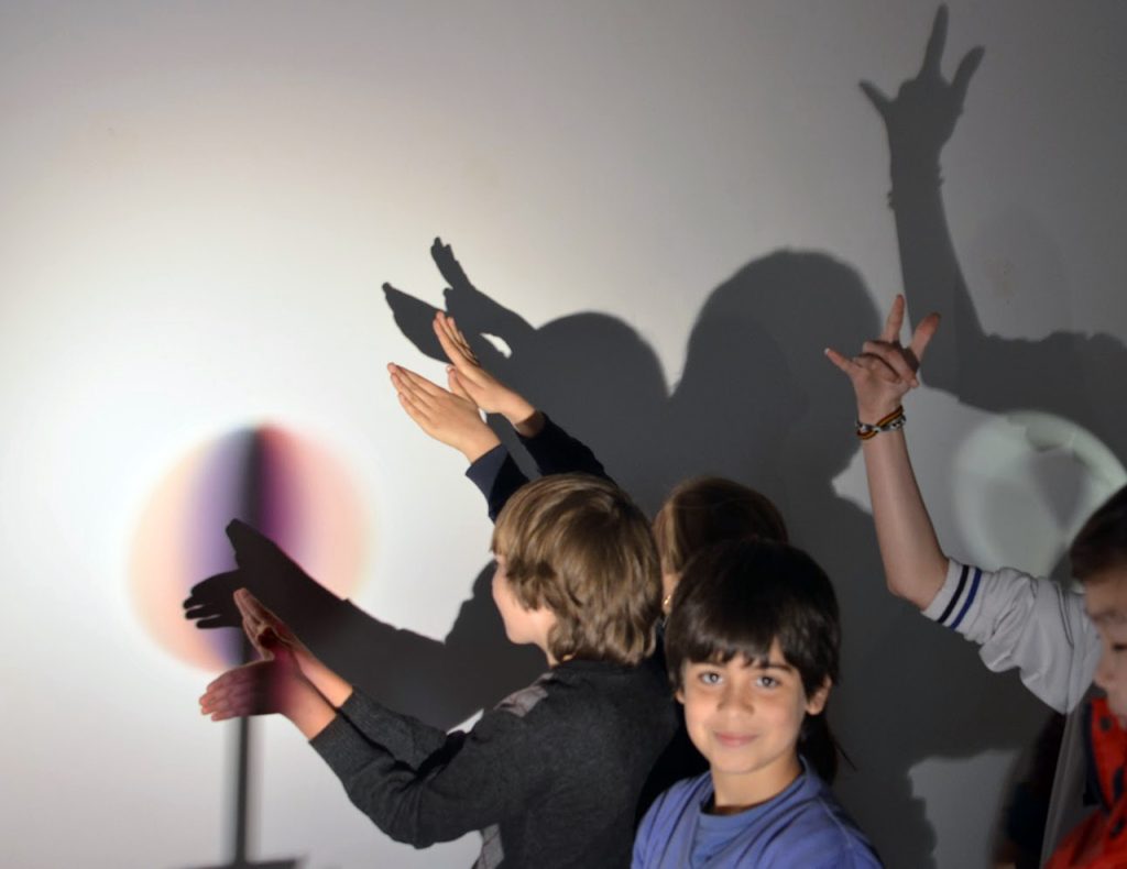 immagine per Prisma meccanico Fondation Maeght visita di una scolaresca