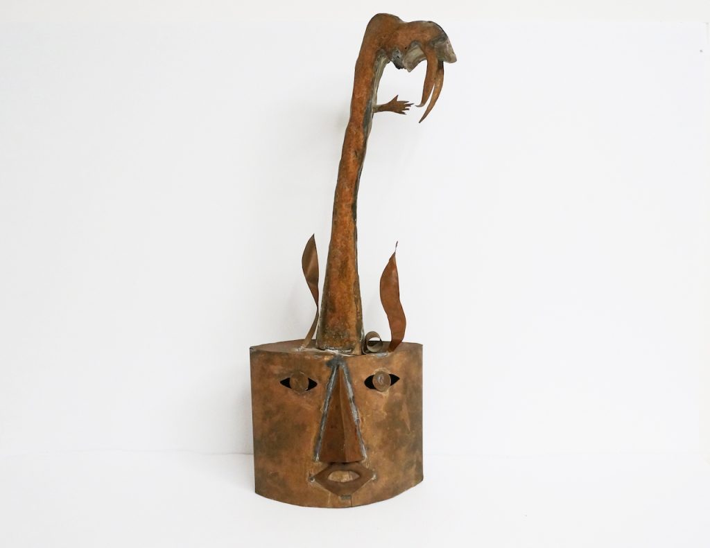immagine per Riccardo Dalisi Maschera rame 59x23x13cm 2002