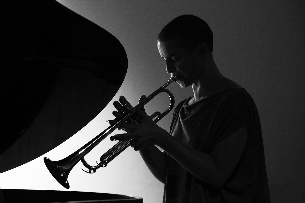 immagine per Susana Santos Silva ©LUCIANO ROSSETTI. Dual Rhythms. Jazz, from faces to stages.