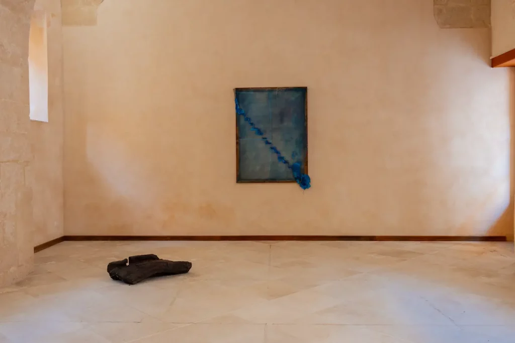 immagine per Nanni Valentini, Trasparenza (Scala), 1975, 167x112 cm, pigmented gauze and mixed media. Courtesy ABC-ARTE Milano Genova. Installation View Palazzo Gargallo. Ph. Giacomo De Caro