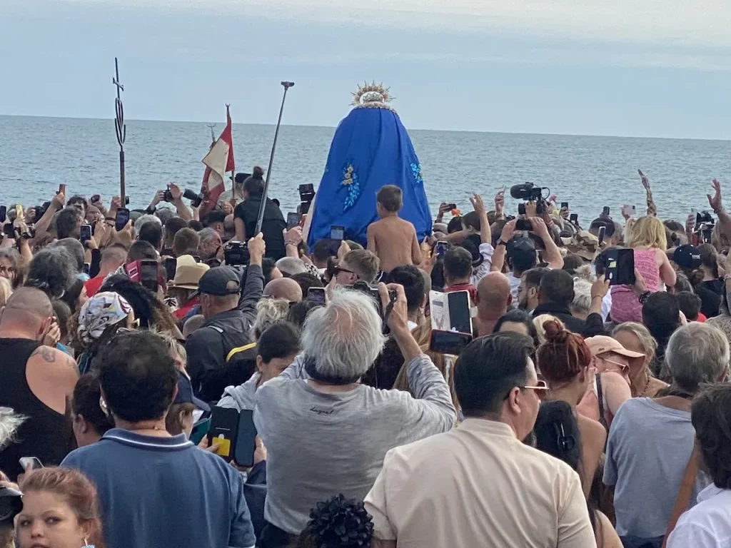 immagine per Les Santes Maries de la Mer – Camargue Gens du Voyage