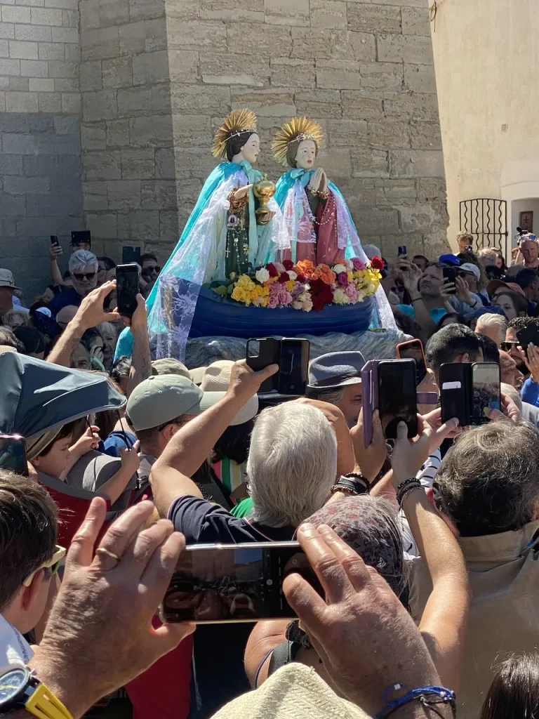 immagine per Les Santes Maries de la Mer – Camargue Gens du Voyage