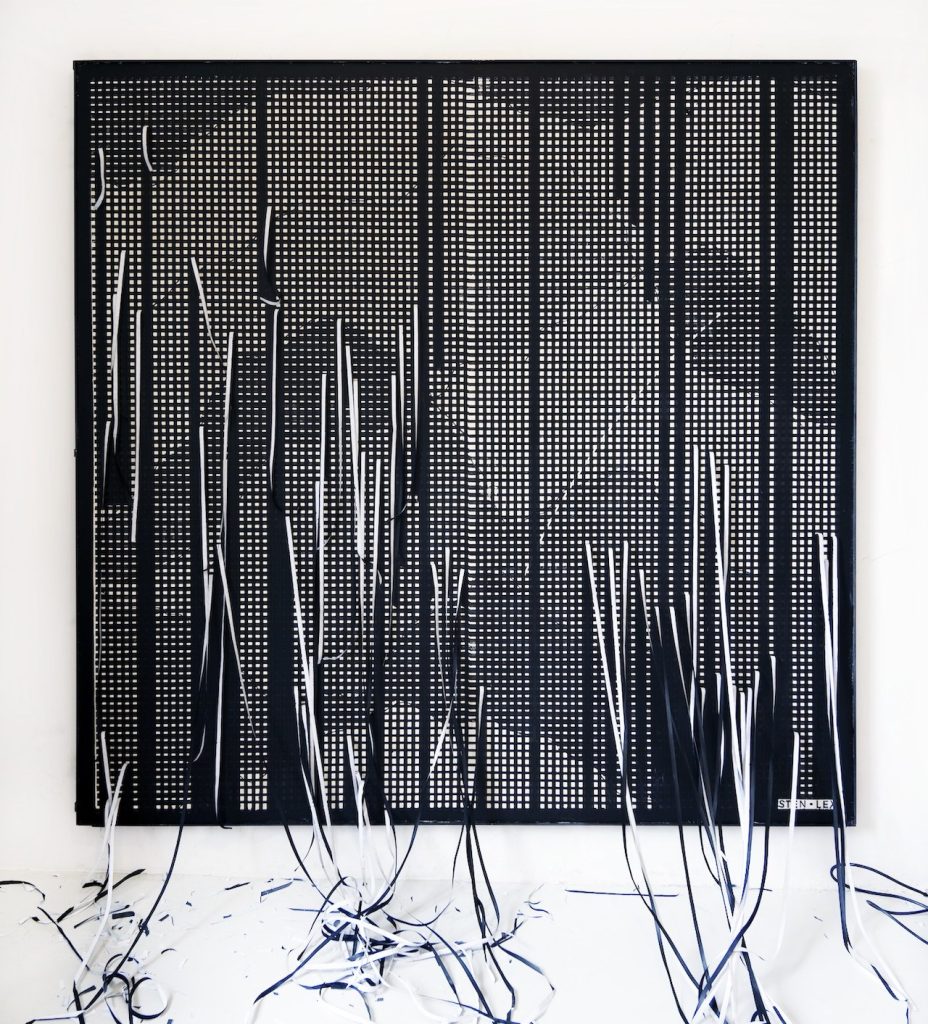 immagine per Sten Lex, Deserto con vento (2019), Stencil poster, 181 x 181 cm, Credits Wunderkammern