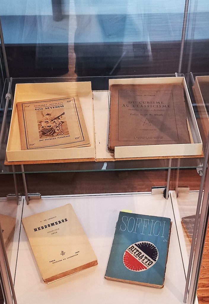 immagine per Teca con libri -mostra alla Gall. FarsettiArte, 2024 -ph. B. Martusciello