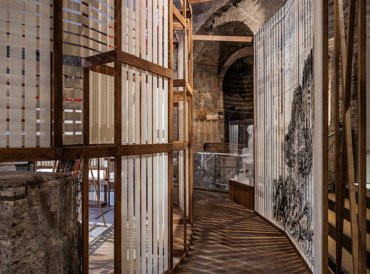 immagine per Penelope - Allestimento mostra nel Tempio di Romolo - Roma Parco del Colosseo