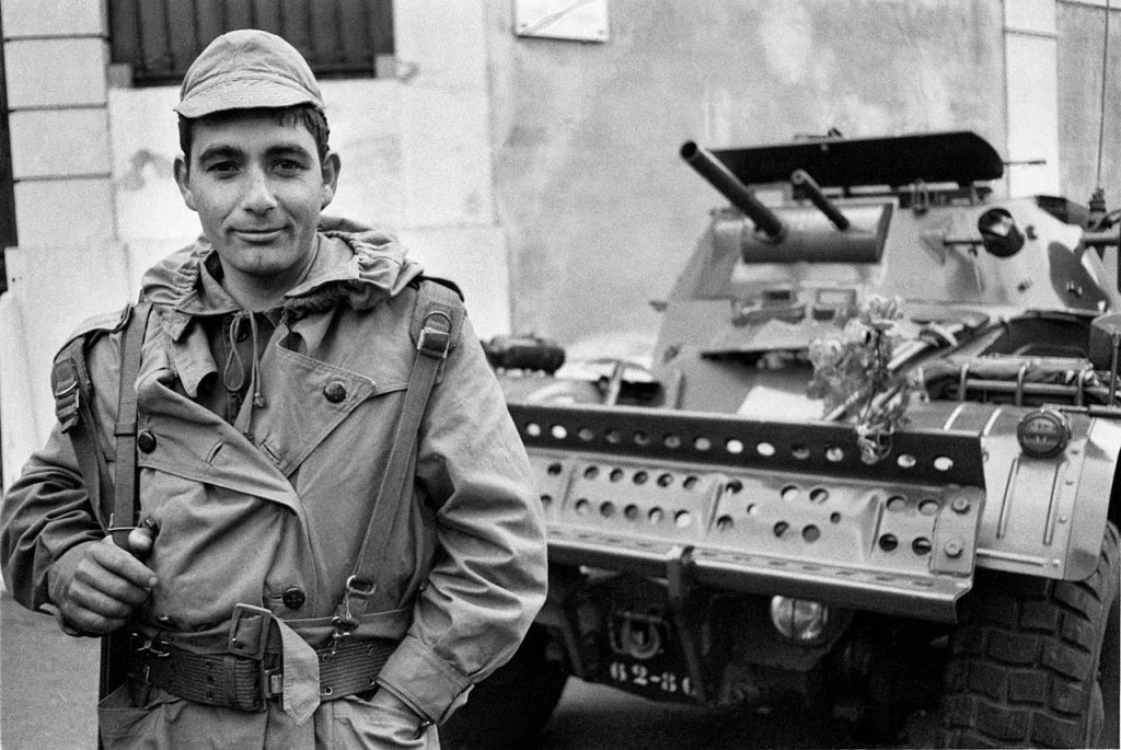 immagine Davanti al comando generale dell’Esercito