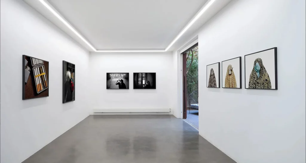 immagine perI've grown roses in my garden - Shadi Ghadirian, Galleria Anna Marra