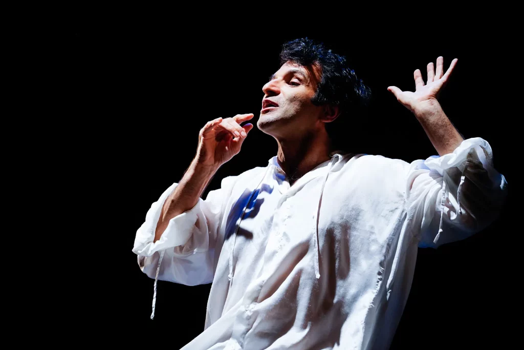 immagine per Luigi D'Elia, Caravaggio. Di chiaro e di oscuro - ph Matteo Groppo courtesy Teatro Cristallo