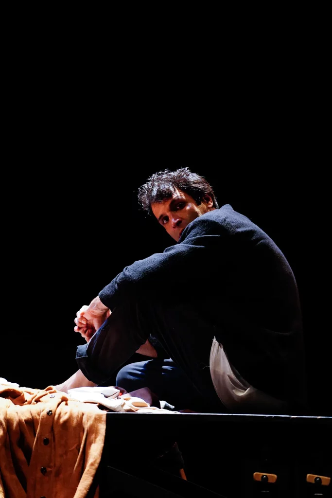 immagine per Luigi D'Elia, Caravaggio. Di chiaro e di oscuro - ph Matteo Groppo courtesy Teatro Cristallo