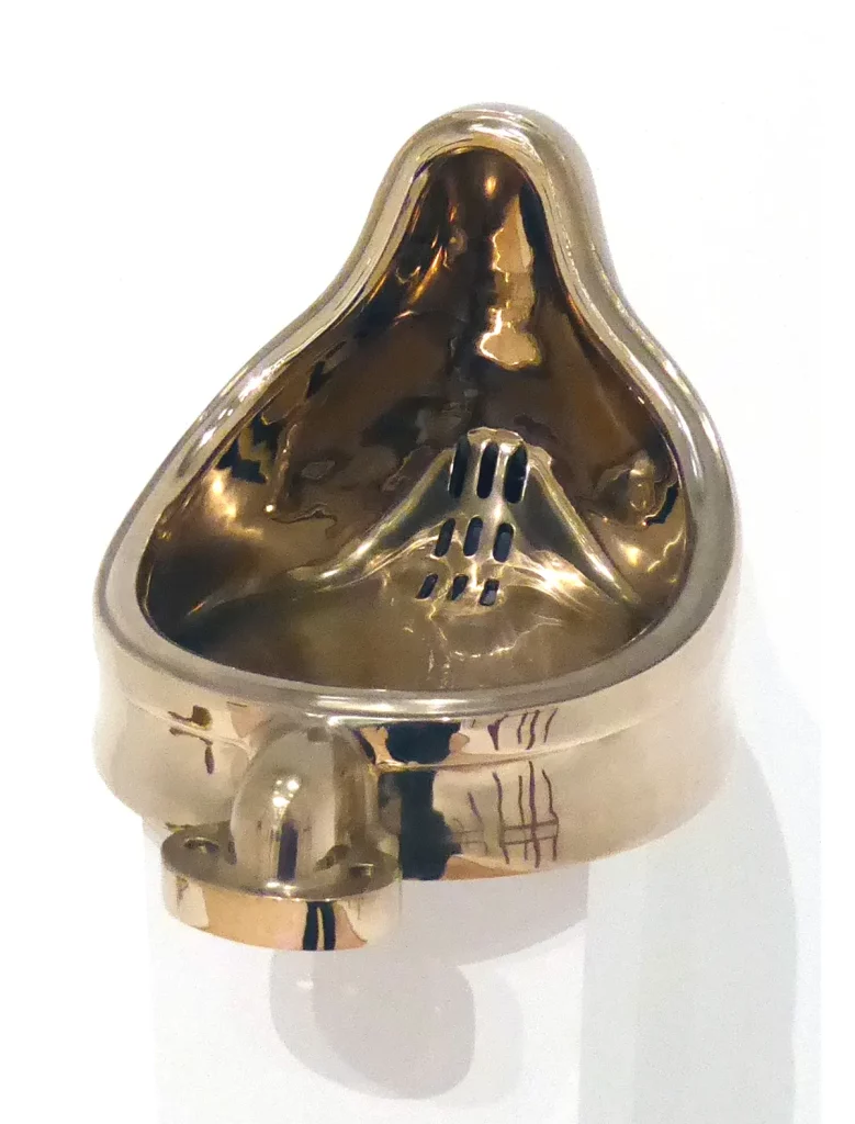 immagine per Falsificazione nell'arte -Sherrie Levine - Fountain (After Marcel Duchamp), 1991