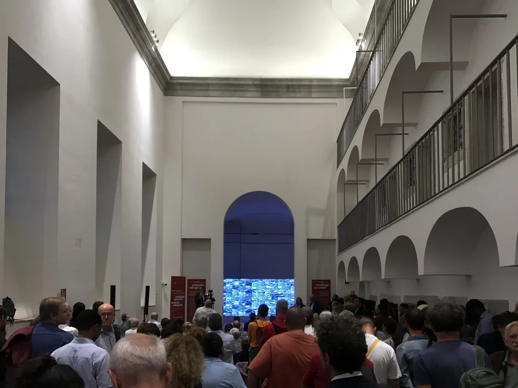 immagine per Installazione Installazione Naufragi - Approdi - artista César Meneghetti in collaborazione con la Comunità di Sant’Egidio. Antico Complesso monumentale del San Michele - Istituto Centrale per il Restauro, Roma. Photo by Donatella Pinocci