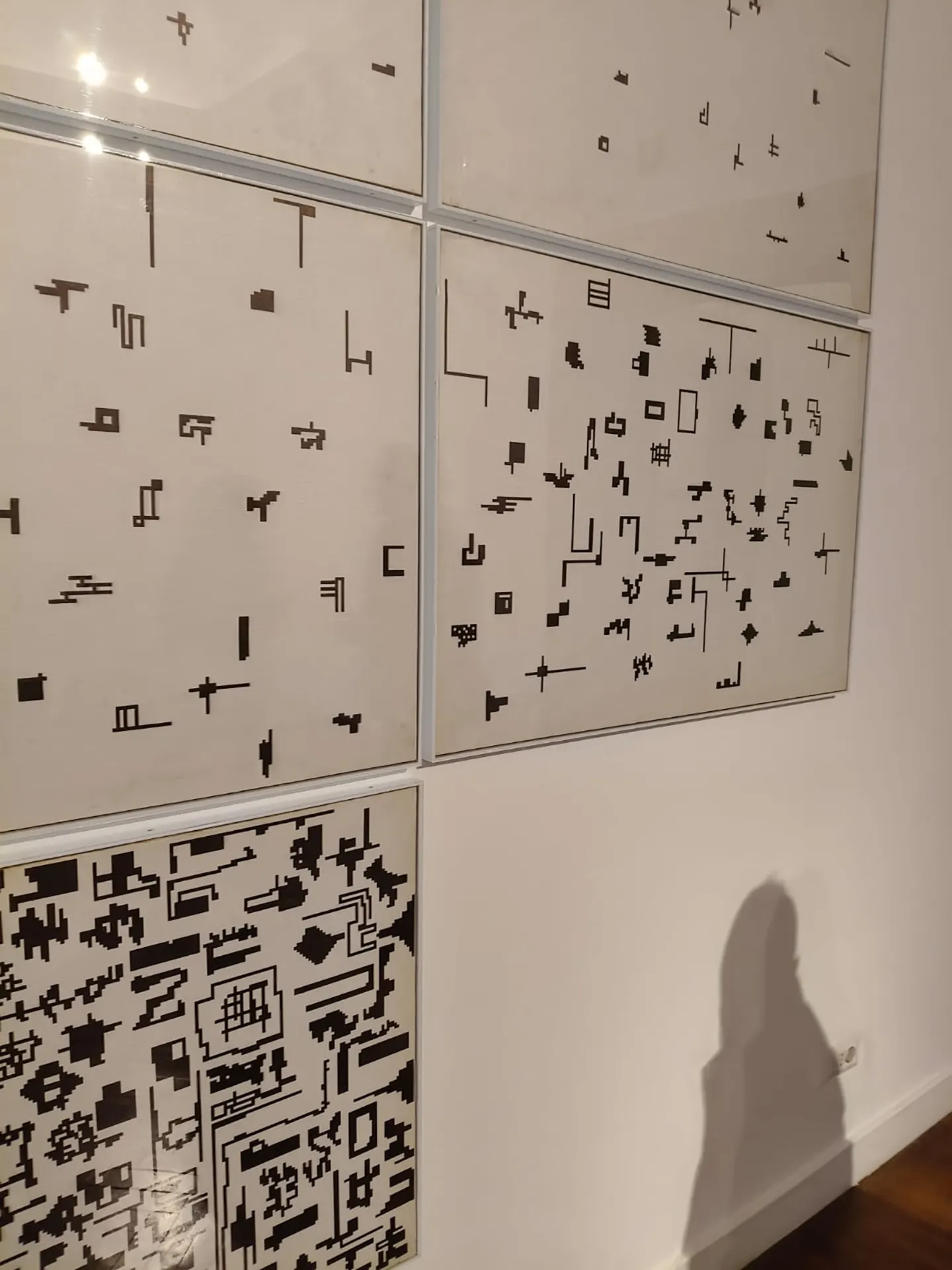immagine per Alighiero Boetti - Storia della Moltiplicazione 1974 - 1975. Vista intallazione Accademia di San Luca, Roma
