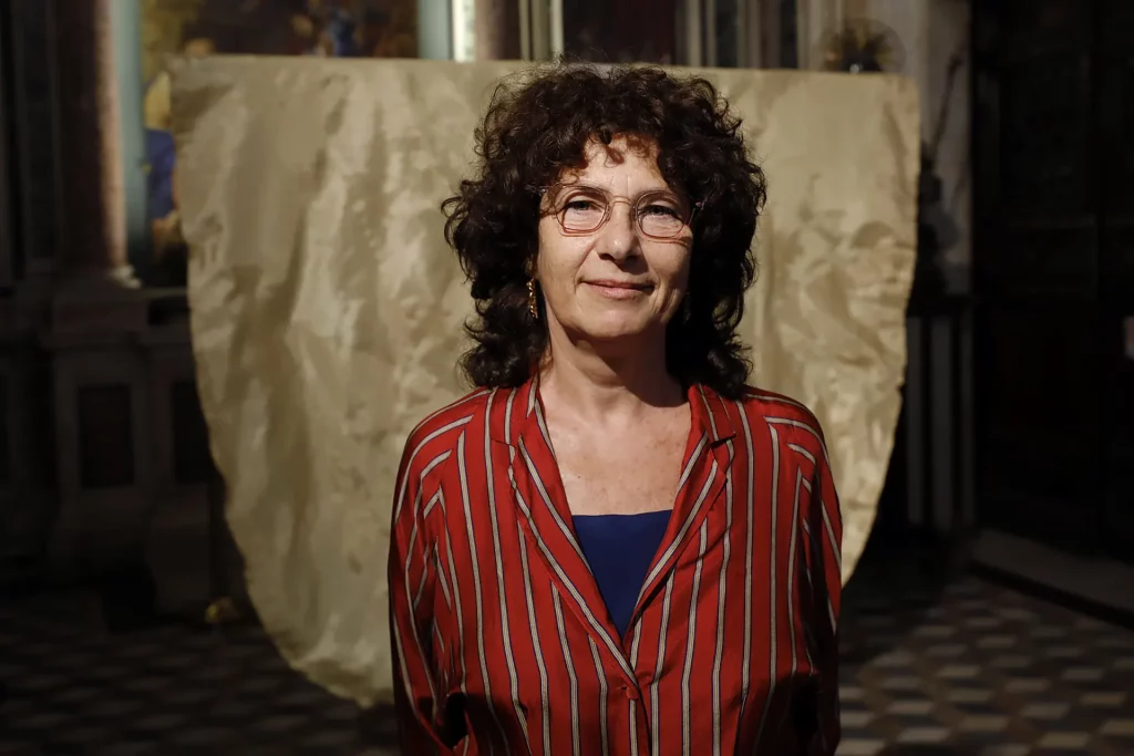 immagine per Giulia Piscitelli - Una Nuvola come Tappeto - Tesoro di San Gennaro -ph Amedeo Benestante