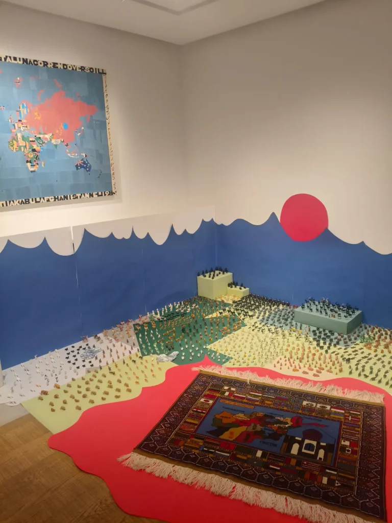 immagine per Zoo realizzato da Agata, Matteo e Alighiero Boetti, vista installazione TornabuoniArte