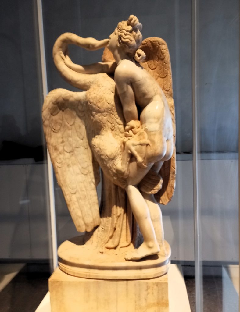 immagine per Leda e il cigno - replica romana del II sec. d.C. da un modello tardo-ellenistico - marmo - Museo Naz. Archeol. di Venezia