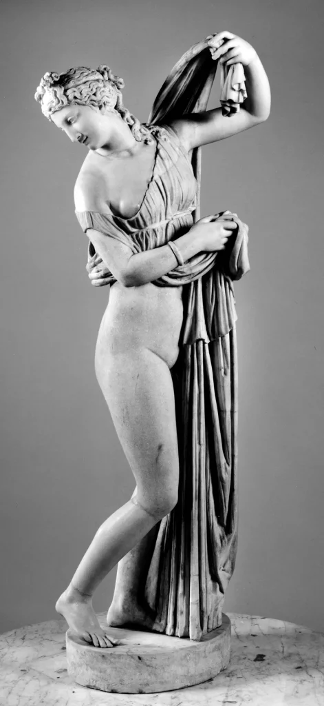 immagine per Foto 2: Afrodite Callipigia, I secolo d.C., marmo, 175 x 75 x 60 cm, su concessione del Ministero della Cultura – Museo Archeologico Nazionale di Napoli – foto di Luigi Spina