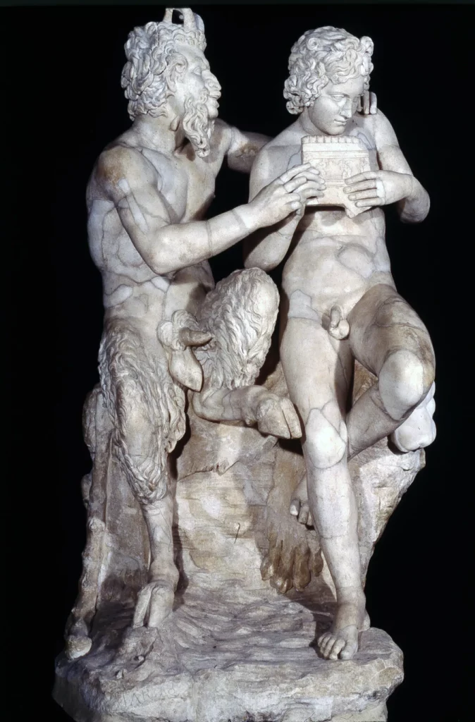 immagine per Foto 3: Pan e Daphne, fine del II secolo d.C., marmo, 170 x 85 x 75 cm, su concessione del Ministero della Cultura – Museo Archeologico Nazionale di Napoli – foto dell’Archivio MANN