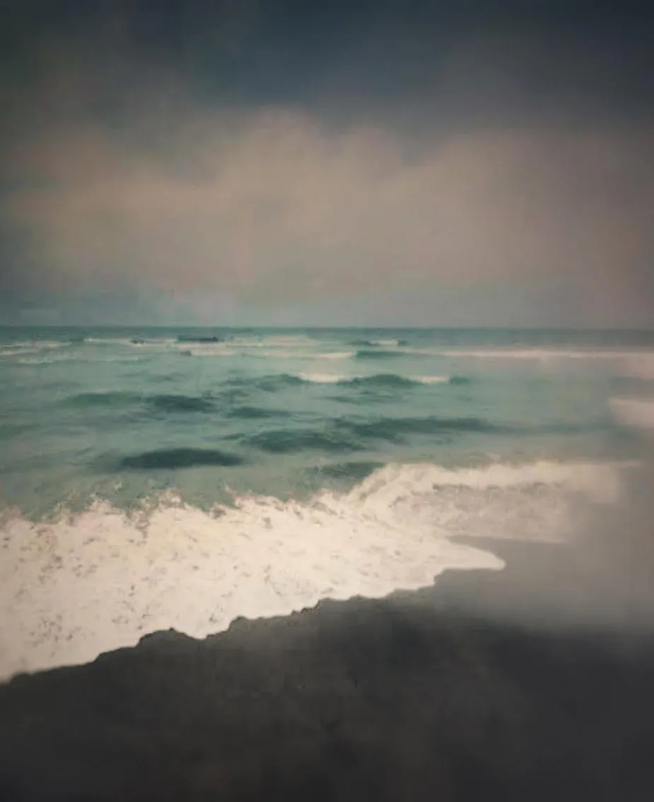 immagine per Nel Paesaggio Galleria Erica Ravenna - Flaminia Lizzani, Fregene, 2022, iPhone 13 Pro, fotografia stampata su carta ruvida, cm 14,8 x 12